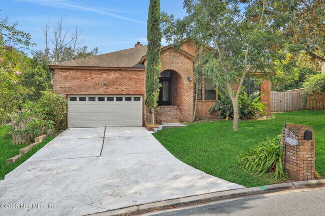 Foto del edificio - 12228 Smoke Ridge Cir S