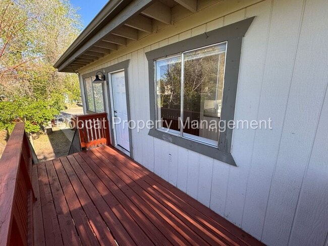 Building Photo - 1501 N Edmonds Dr