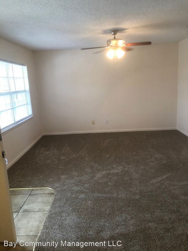 321 Woodrow St NE, Fort Walton Beach, FL 32547 - Room for Rent in Fort ...