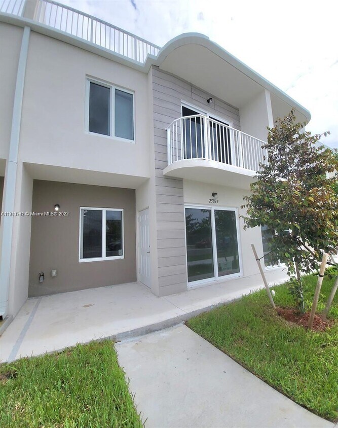 25893 SW 144th Ct, Princeton, FL 33032 Townhome Rentals in Princeton