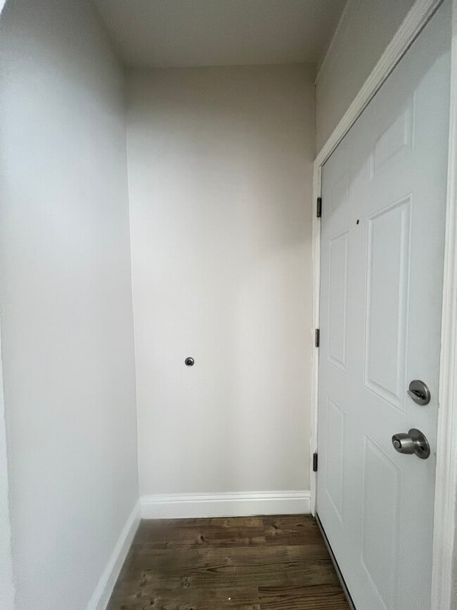 Photo - 8208 S South Shore Dr Apartment