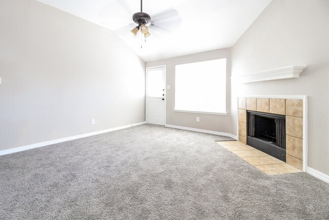 Foto del edificio - 1401 Carrigan Ln