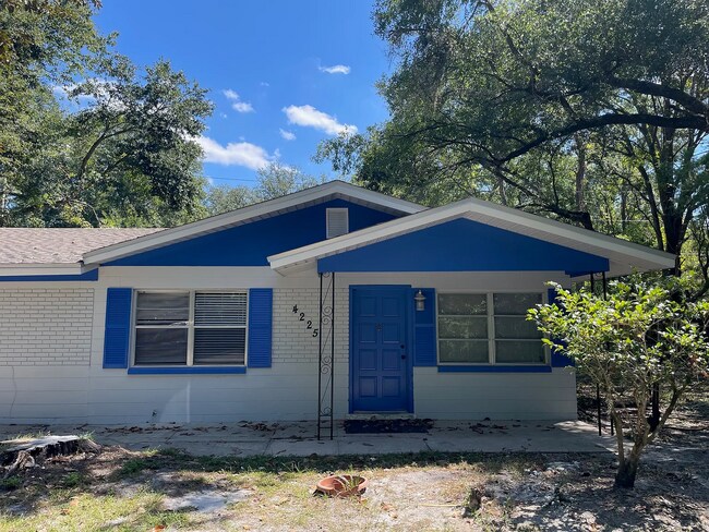 Building Photo - 4225 NW 21st Dr