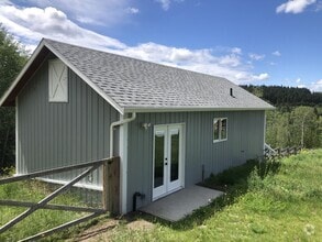 Building Photo - 5165 Kallum Dr