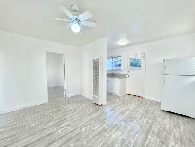 Building Photo - 1432 9th St