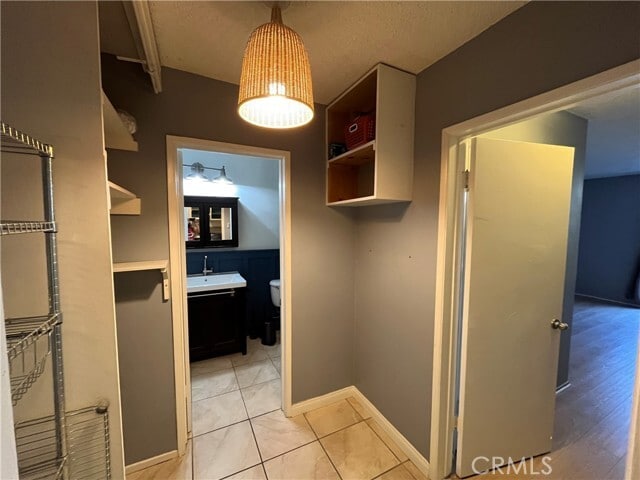 Building Photo - 320 S Gramercy Pl