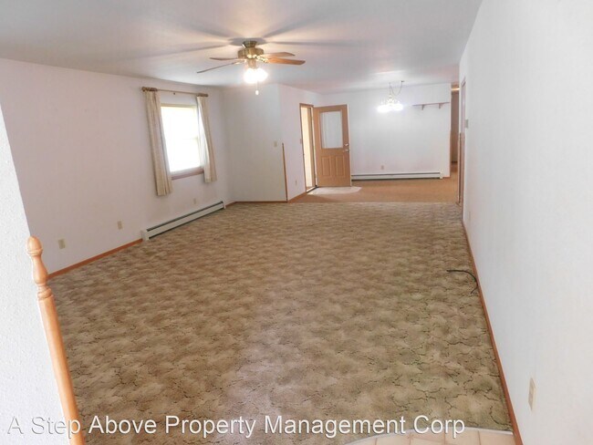 Building Photo - 3 br, 2 bath House - 13 Madeira Court