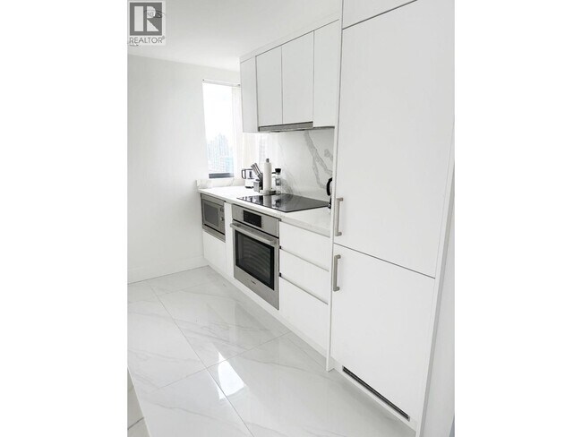 Photo du bâtiment - 1060 Alberni St