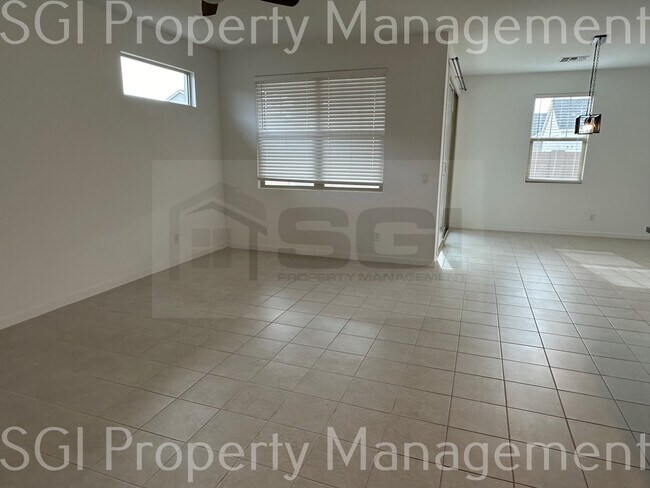 Building Photo - 22511 E Rosa Rd