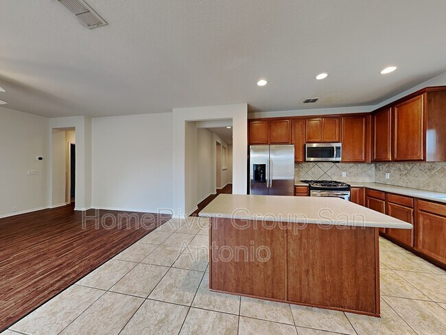 Building Photo - 4415 James Bowie