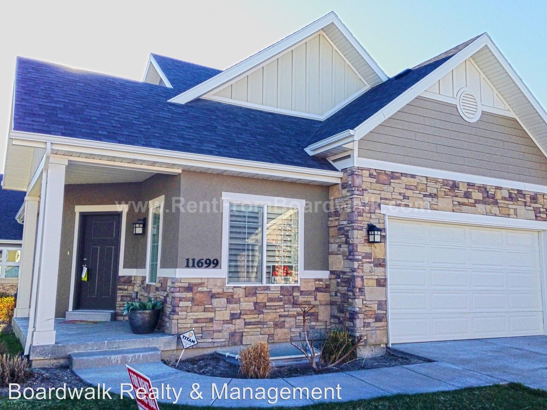 Foto principal - 11699 S Winford Dr