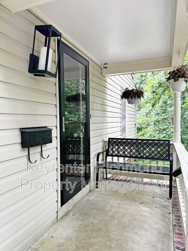 Building Photo - 6000 Partingdale Cir