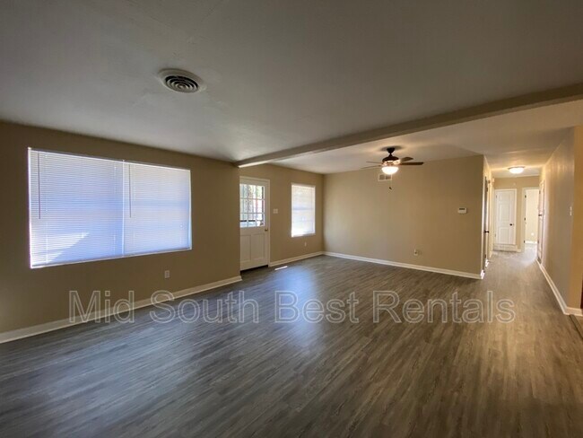 Foto del edificio - 3521 Madewell St