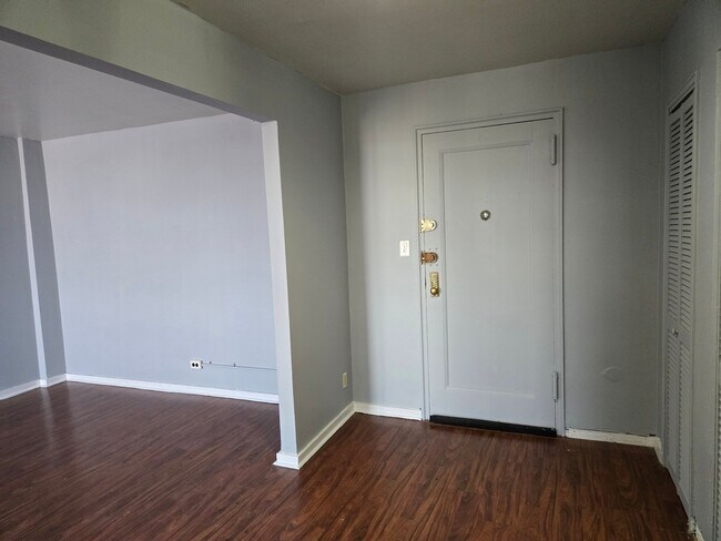 Foto del edificio - 2525 Nostrand Ave
