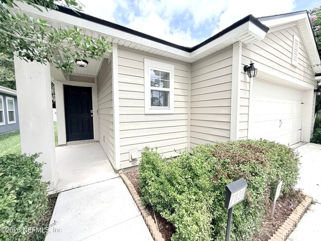 Foto del edificio - 7838 Meadow Walk Ln