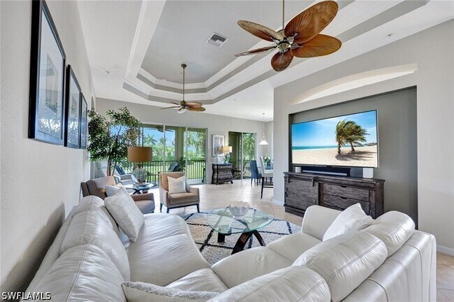 Foto del edificio - 8723 Coastline Ct