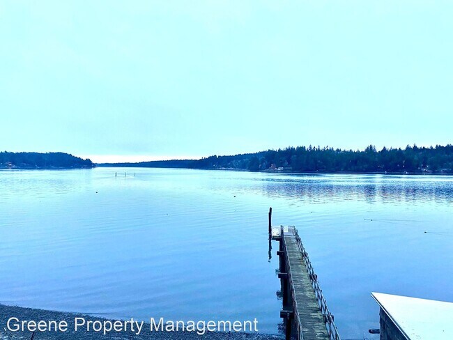 Foto del edificio - 3 br, 1 bath House - 2914 Madrona Beach Rd