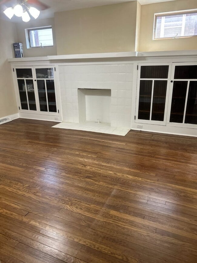 Building Photo - Updated 1 Bed/1 Bath First Floor Apartment in Greenfield - Private Deck, Central Heat & AC - Avai...