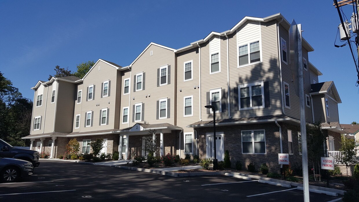 2 Bland Ct, Bloomfield, NJ 07003 Condo for Rent in Bloomfield, NJ