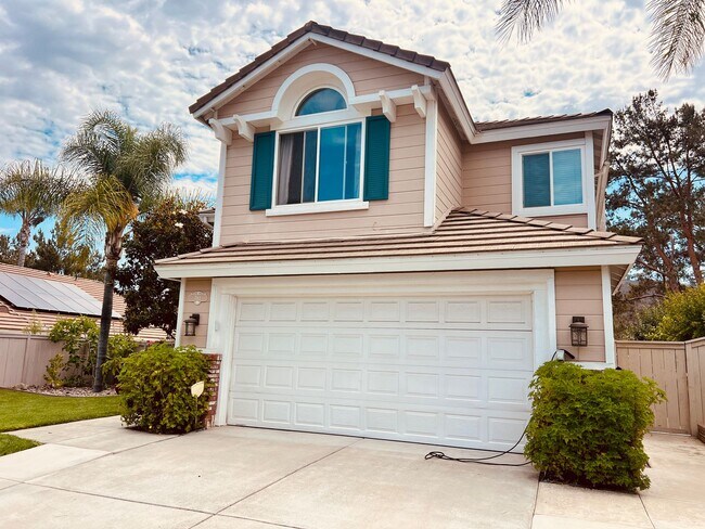 Foto del edificio - San Marcos Two Story Four Bedroom Home with Views