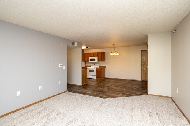 Building Photo - Eastern Hills Apartments