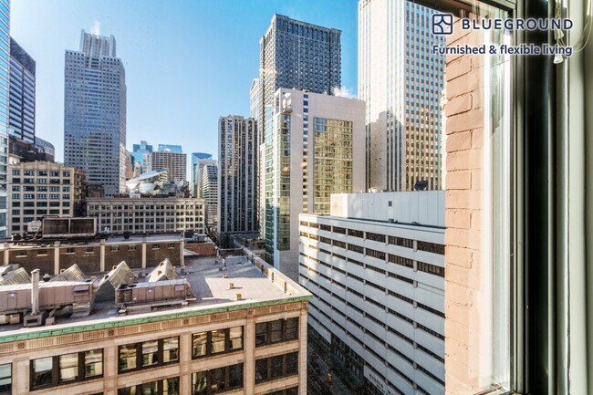 Building Photo - 63 E Lake St