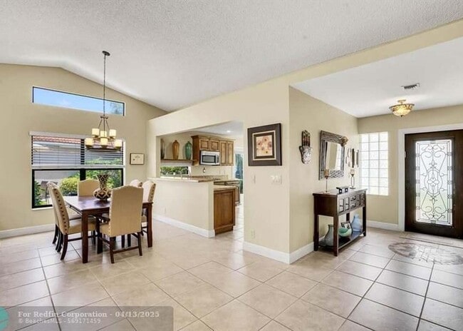 Building Photo - 10552 Santa Laguna Dr