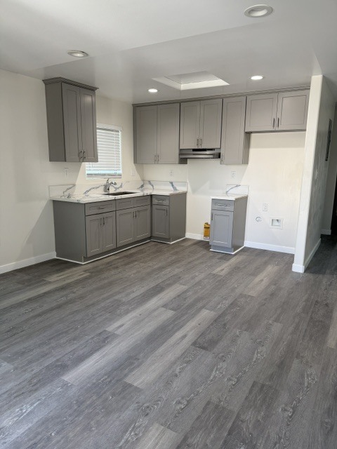 Building Photo - 9031 Irwingrove Dr