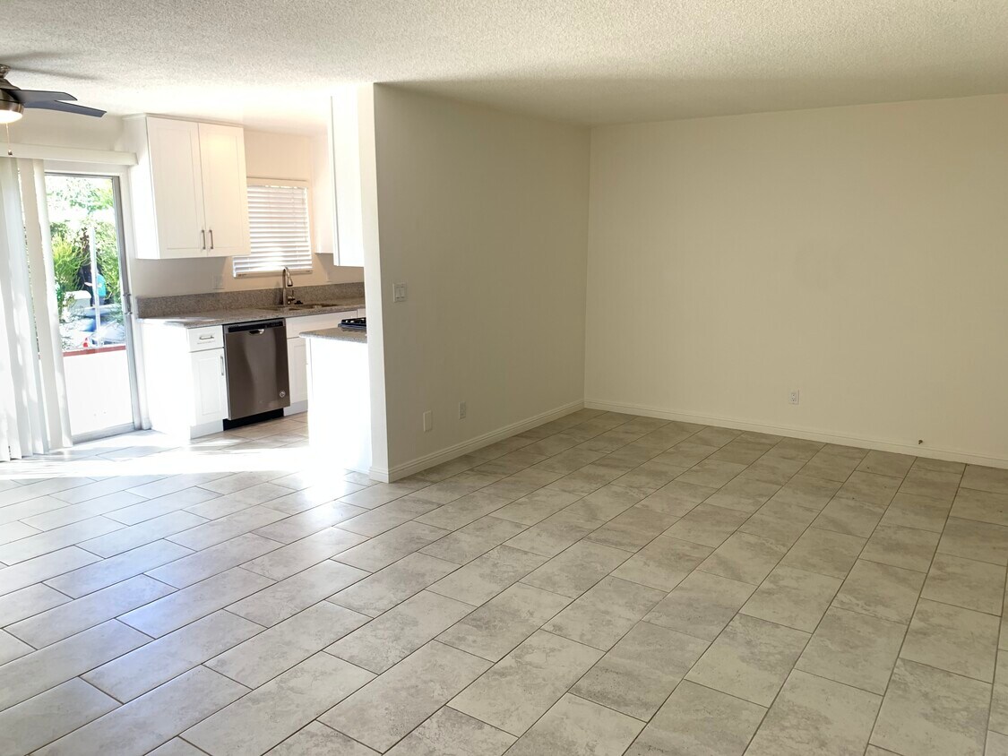 Foto principal - 836 Westbourne Dr