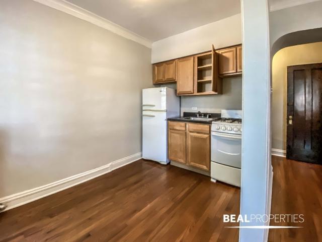 Building Photo - 0 bedroom in CHICAGO IL 60640