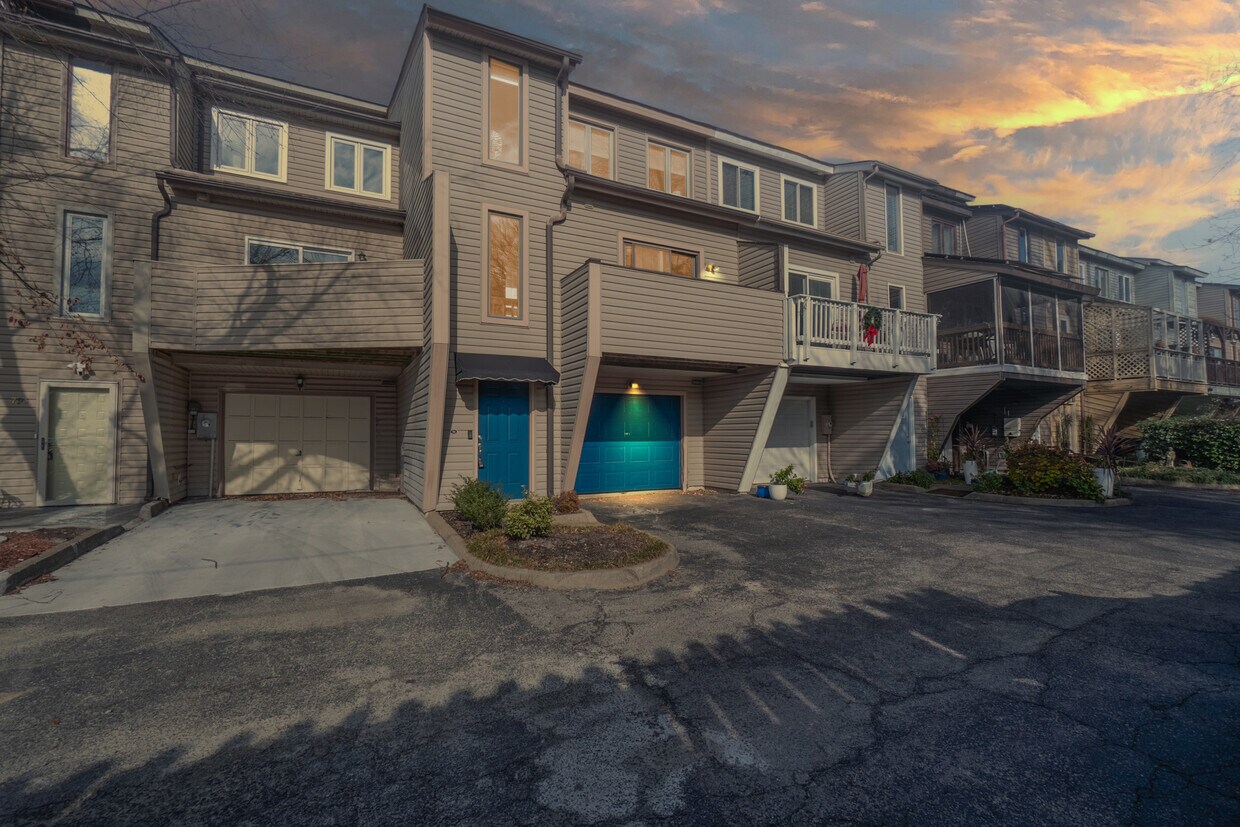 Foto principal - 793 53rd St