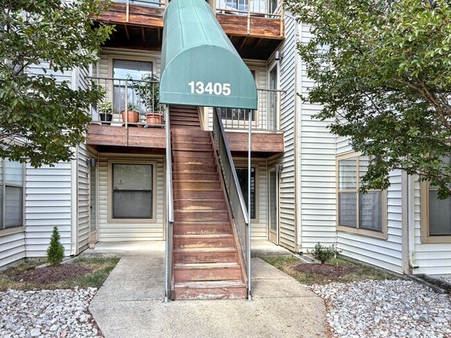 Building Photo - 13405 Shady Knoll Dr
