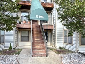 Building Photo - 13405 Shady Knoll Dr