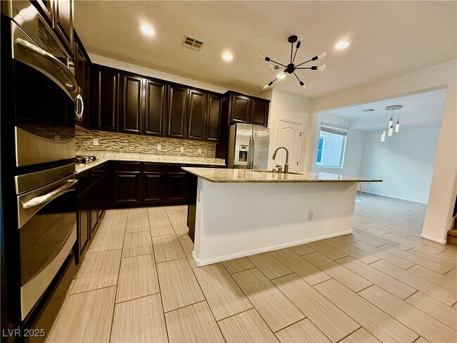 Foto del edificio - 5369 Alden Glen Dr