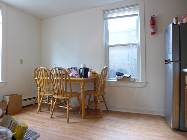 Building Photo - 3 Wigglesworth St
