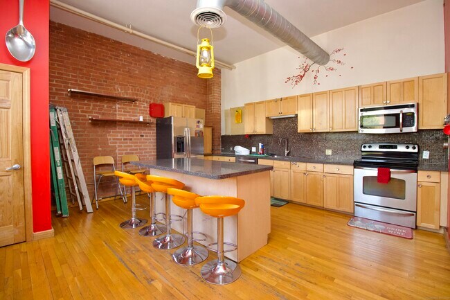 Foto del edificio - 325 Lafayette St