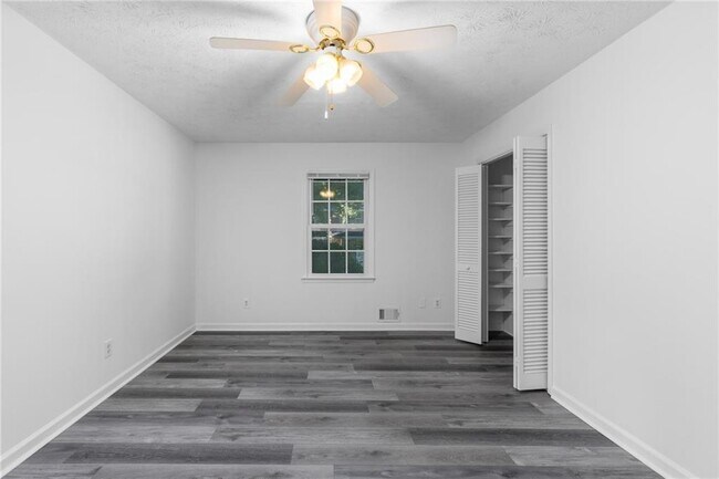 Building Photo - 1285 Coronada Dr