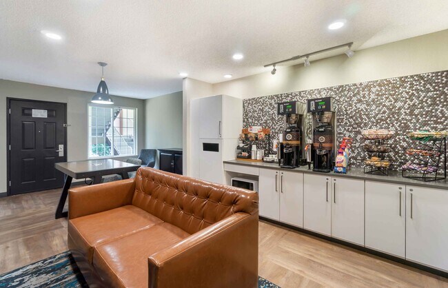 Building Photo - Furnished Studio-Seattle - Redmond