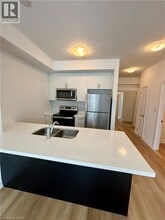 Building Photo - 470 Dundas St E