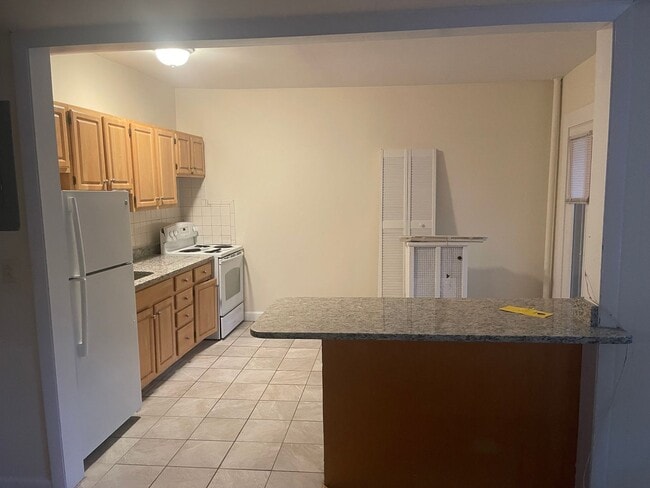 Photo - PACKARDS CORNER BU,  Renovated 3 bed  NO FEE ..Open Layout, Porch, 1.5 bath  equal Large bedrooms... Apartment