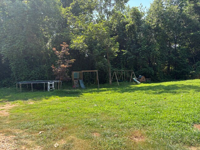 Foto del edificio - 208 Daily Rd