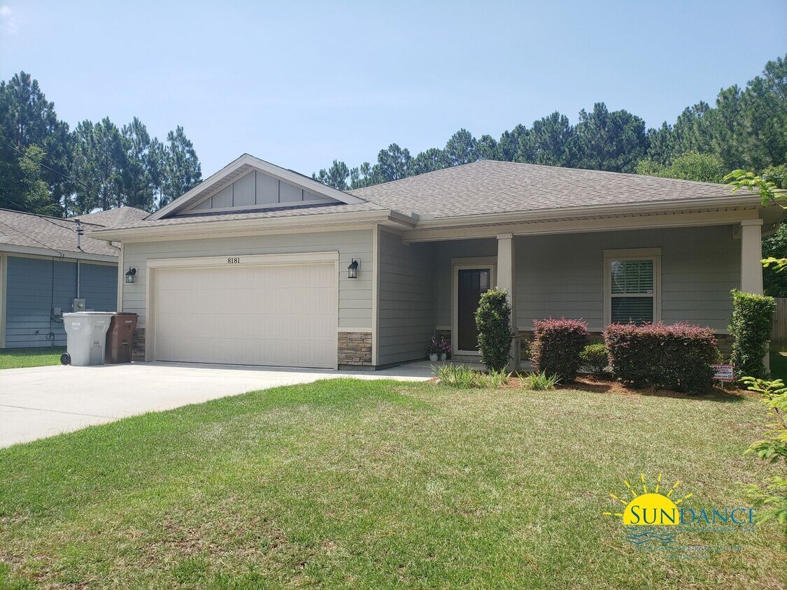 Primary Photo - Beautiful 3-Bedroom Home Near Navarre’s Pr...