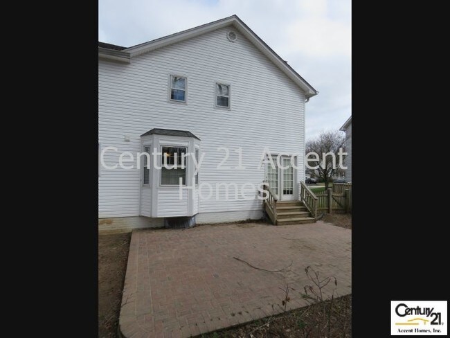 Building Photo - 6570 Rockland Dr