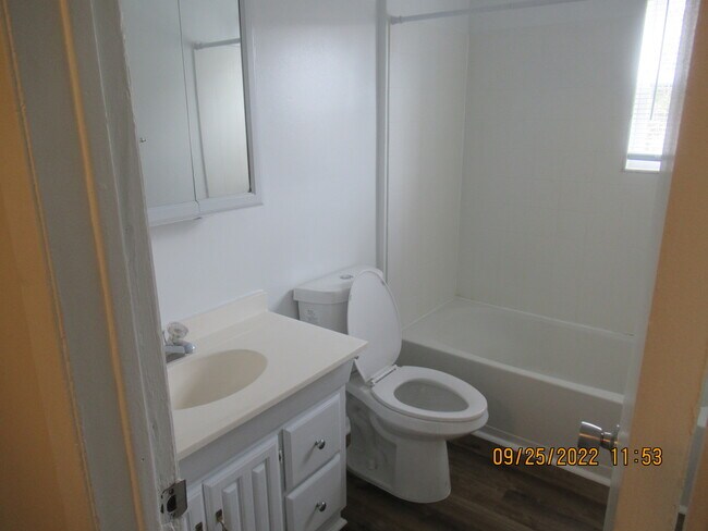 Full Bath - 192 Greenwood Loop Rd