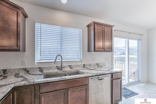 Foto del edificio - 7905 N 148th St