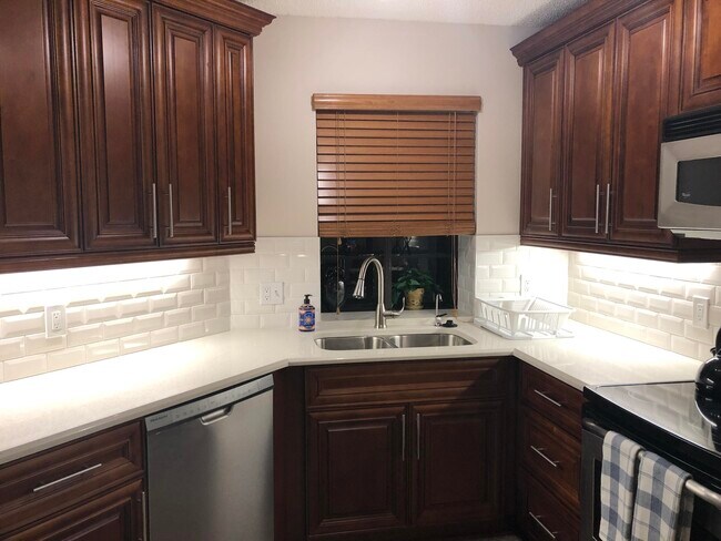 Foto del edificio - 5187 Europa Dr