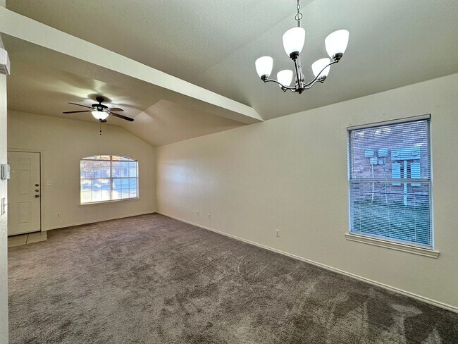 Building Photo - 5007 John David Dr