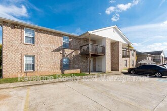 Building Photo - 3301 Royster Ln