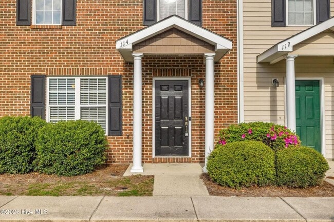 Photo - 114 Lincoln Pl Cir House