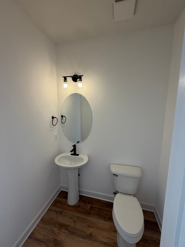 Foto del edificio - 1420 Derby Dr